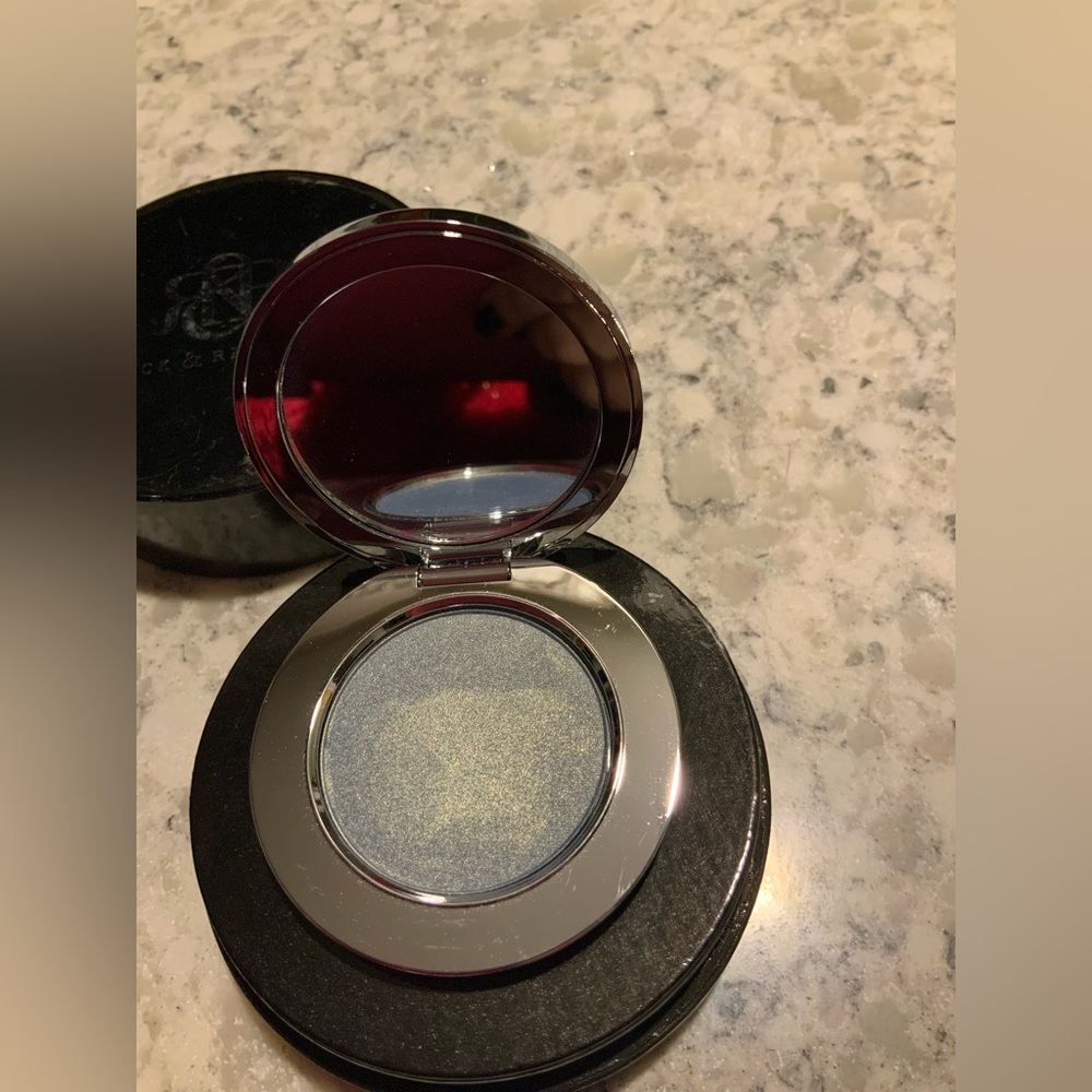 Rock & Republic Eyeshadow brink saturate eye color